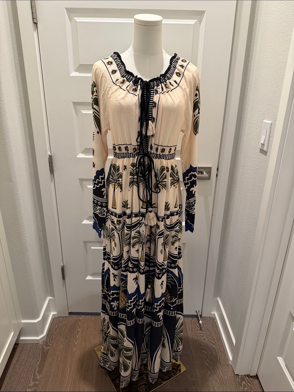 FARM Rio Tropical Garden Dress Size S - Picture 4 of 9